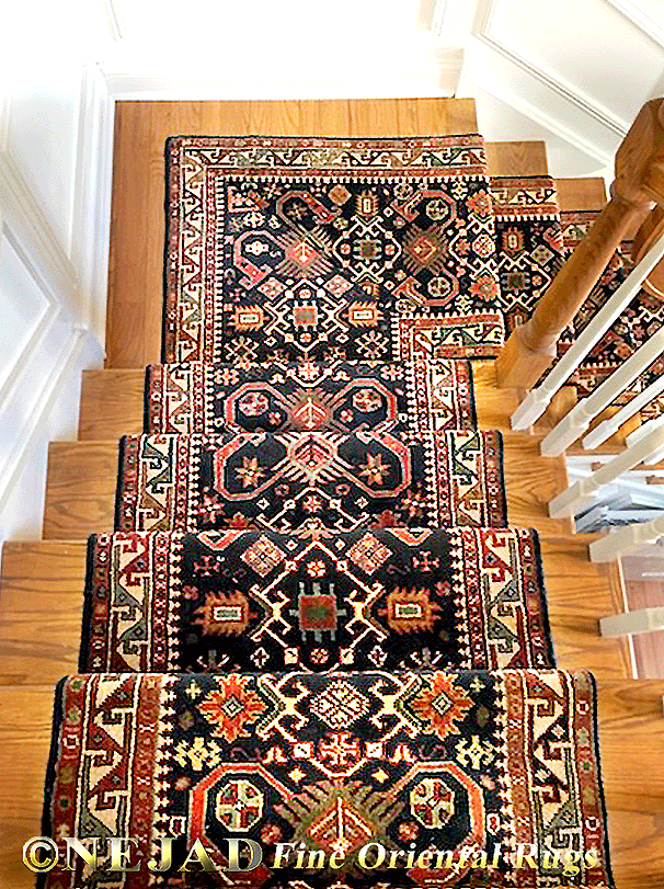 This installation features a staircase runner spanning 2 
flights of wooden stairs plus a landing