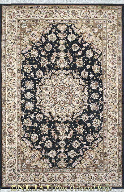 SK011BKIY Silk & Wool Rug Detail