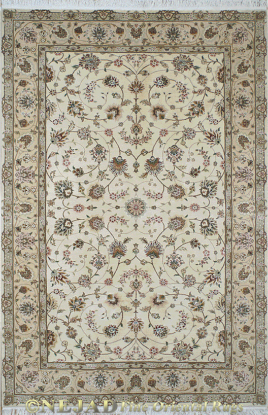 SK015IYBG Silk & Wool Rug Detail