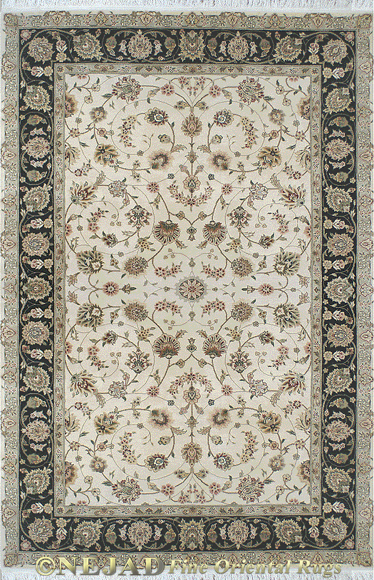 SK015IYBK Silk & Wool Rug Detail