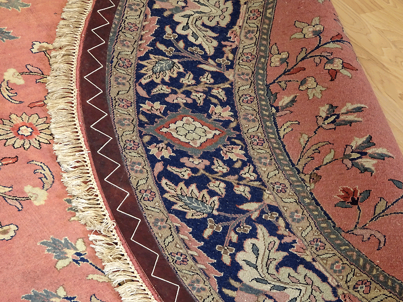 060465 Sarouk round rug - back detail